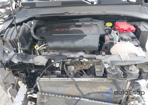 2019 Jeep Compass Latitude 4X4 from USA, damaged, VIN 3C4NJDBB1KT682742